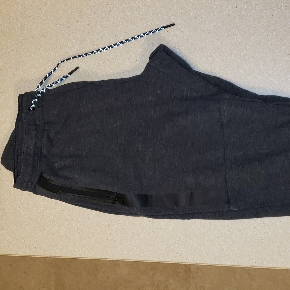 American eagle dark Heather gray jogger - Picture 4 of 5